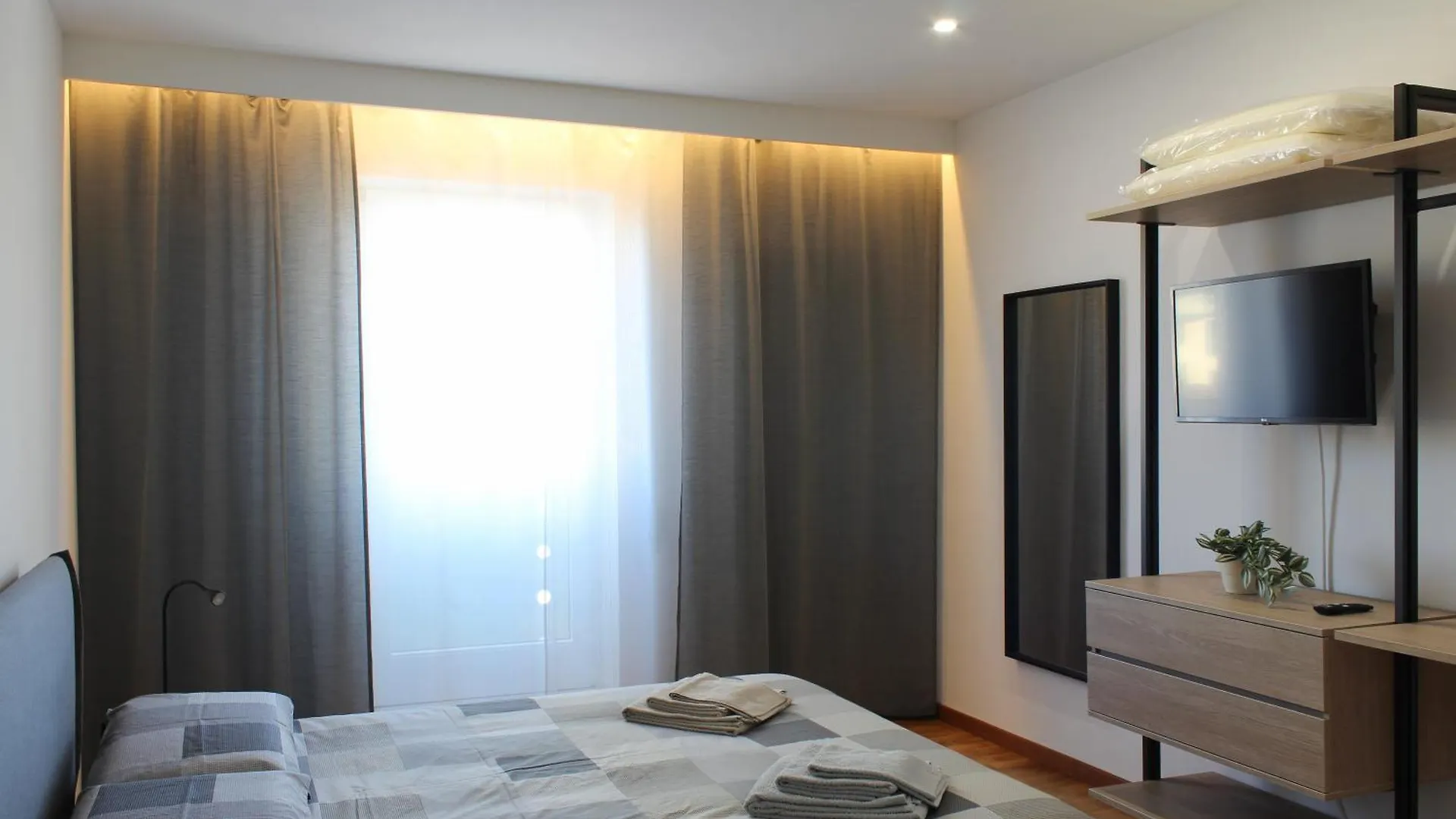 La Basilica Luxury Apartment - Close To The City Center And Fiera Di Vicenza 0*,  Italy